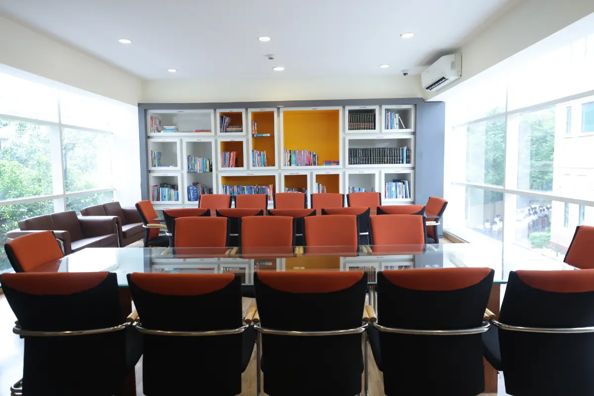 Library with E-Facility