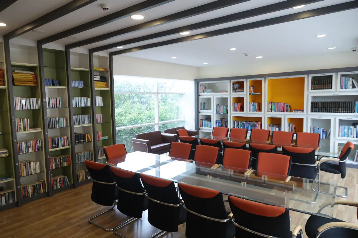 Library with E-Facility